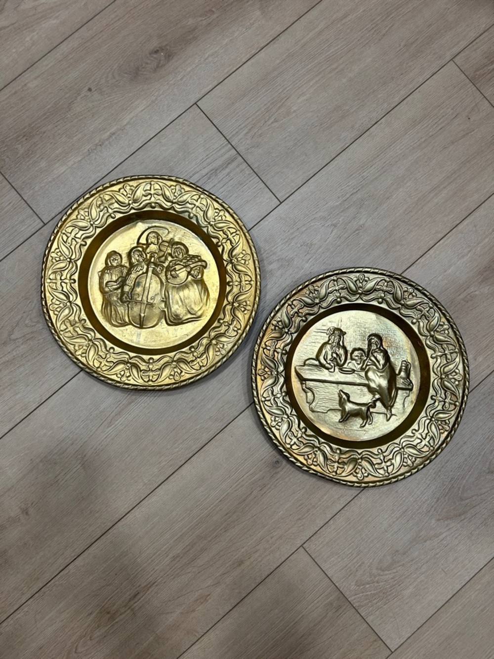 PAIR Vintage Brass Repousse Tavern Scene Musicians Wall Hangings Plates